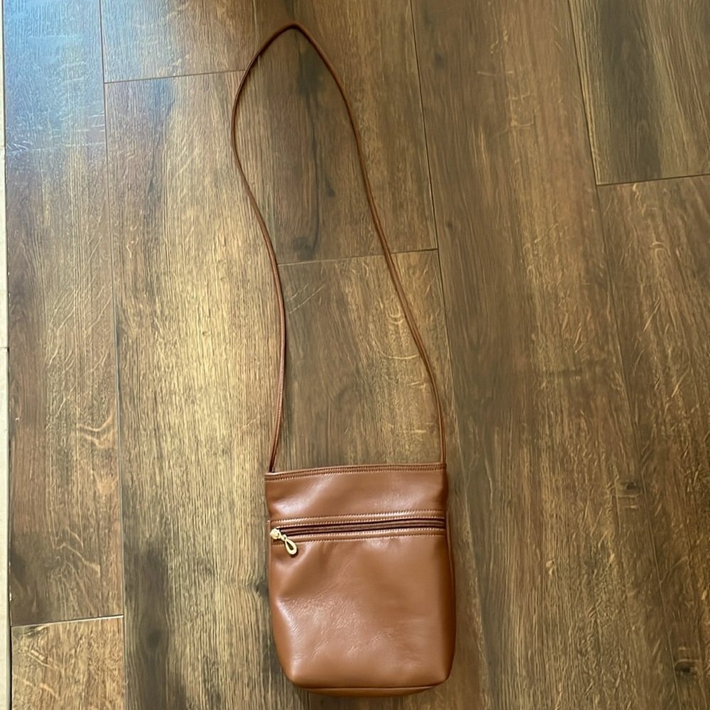 NWOT Original SAS Darla Crossbody Leather Handbag in Brandy Color